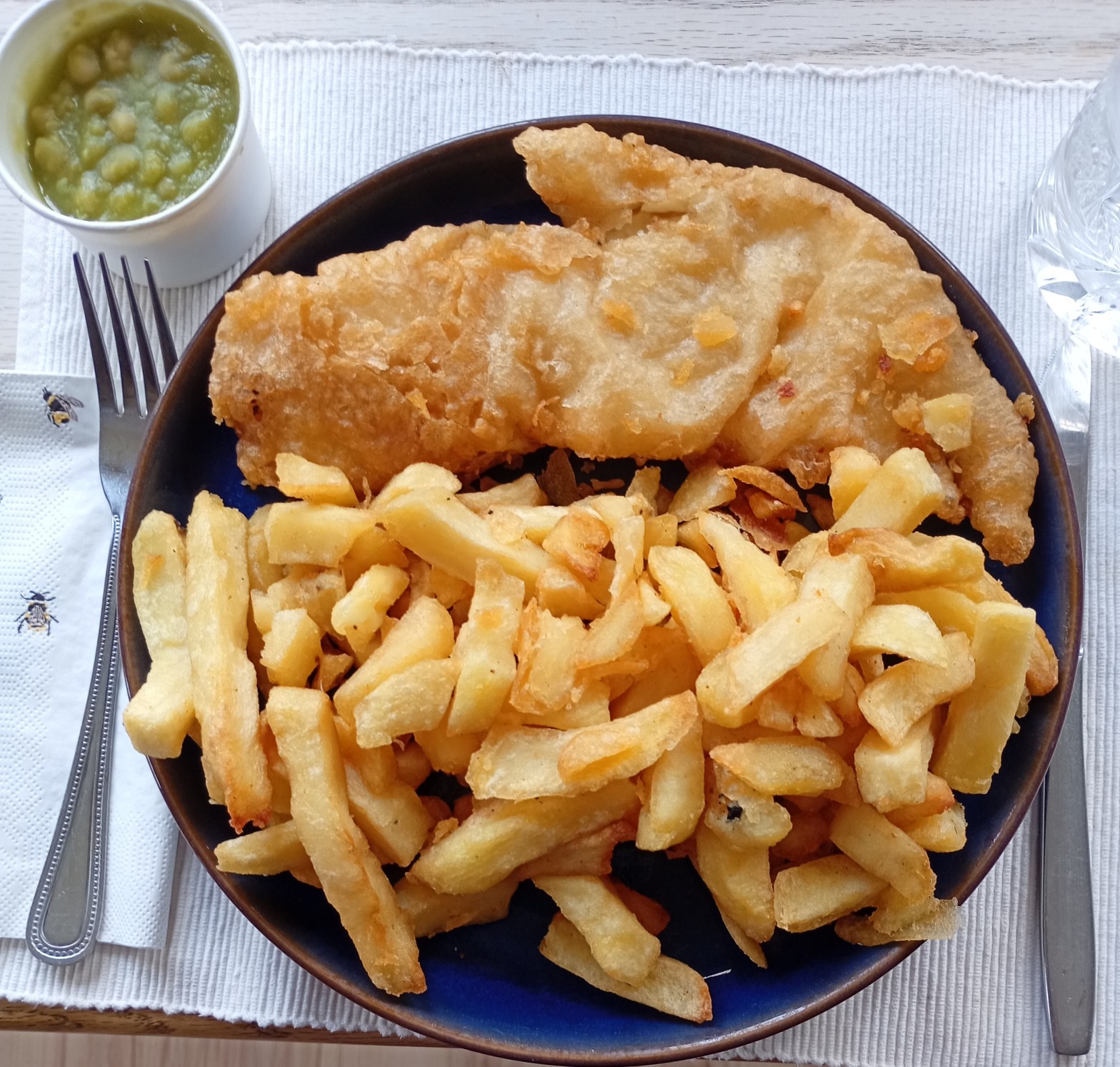 How a special way of selling food draws people together.